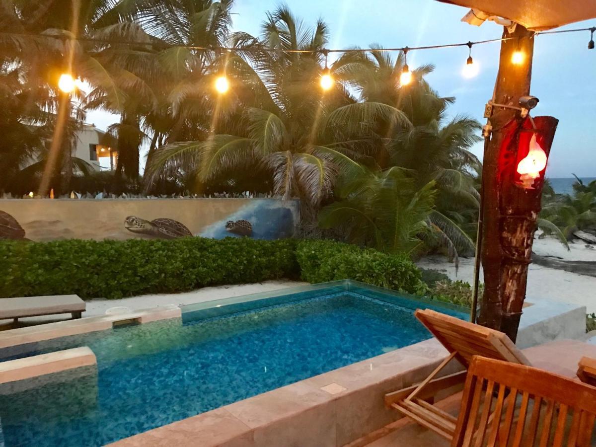 Hotel Playa La Media Luna Isla Mujeres Bagian luar foto