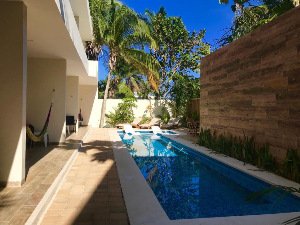 Hotel Playa La Media Luna Isla Mujeres Bagian luar foto